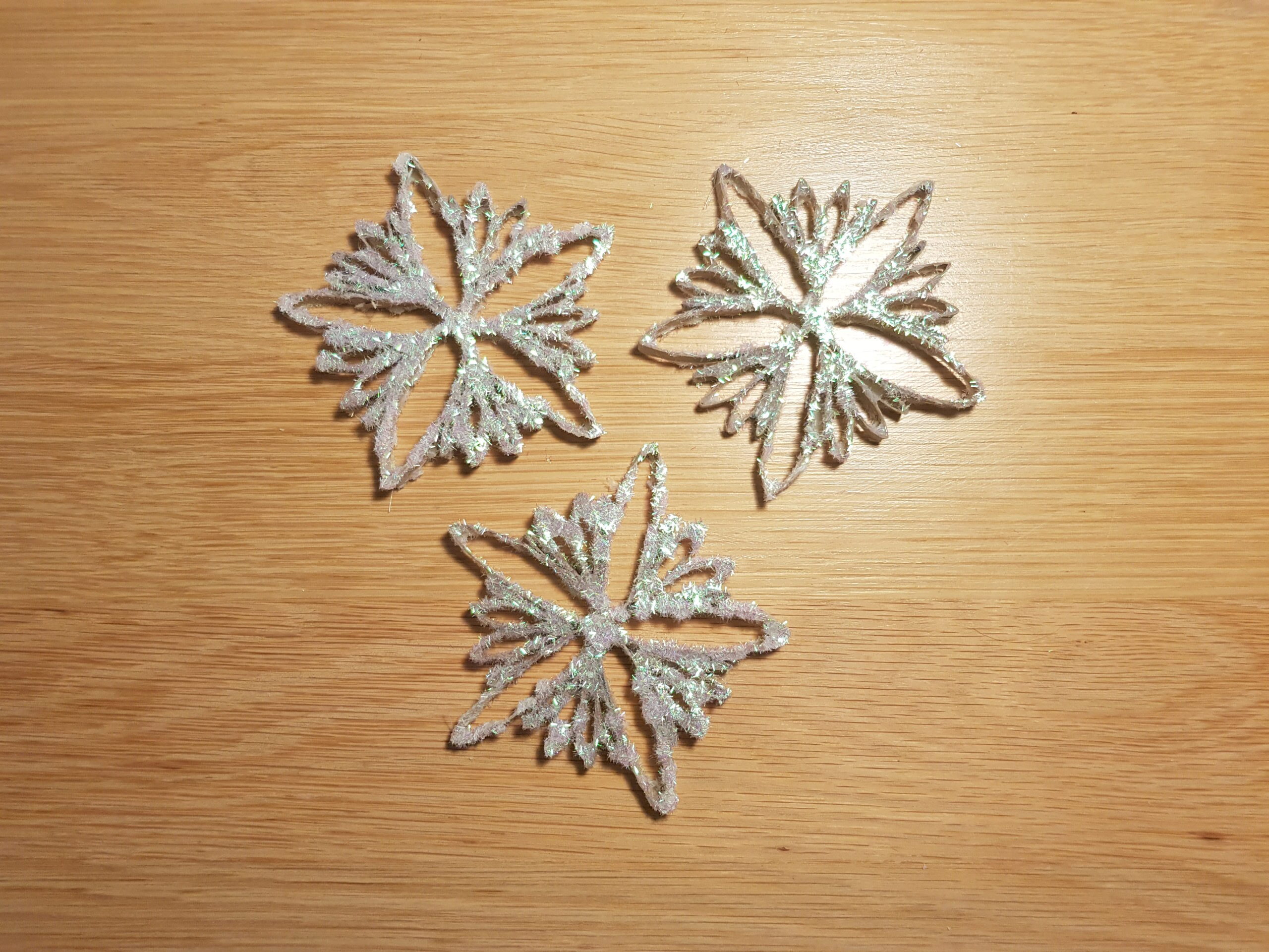 Færdige glitterstjerner